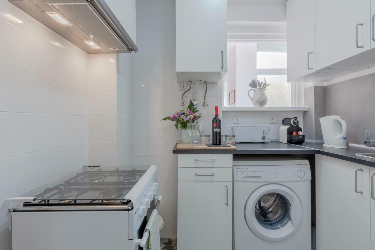 Sunny Apartment With Patio, By Timecooler Lisboa Ngoại thất bức ảnh