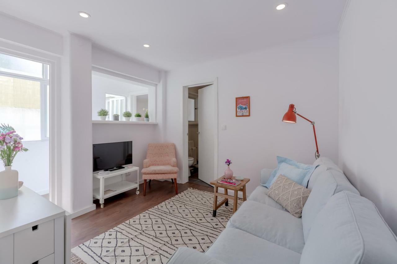 Sunny Apartment With Patio, By Timecooler Lisboa Ngoại thất bức ảnh